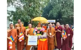 Dana Makan 6.000 Bhikkhu Tipitaka Chanting 2024 di Bodhgaya
